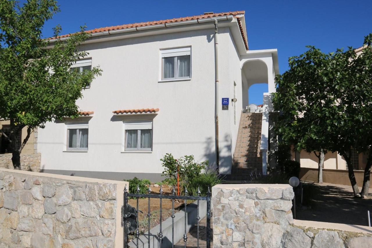 שילו Apartments Nadenic מראה חיצוני תמונה
