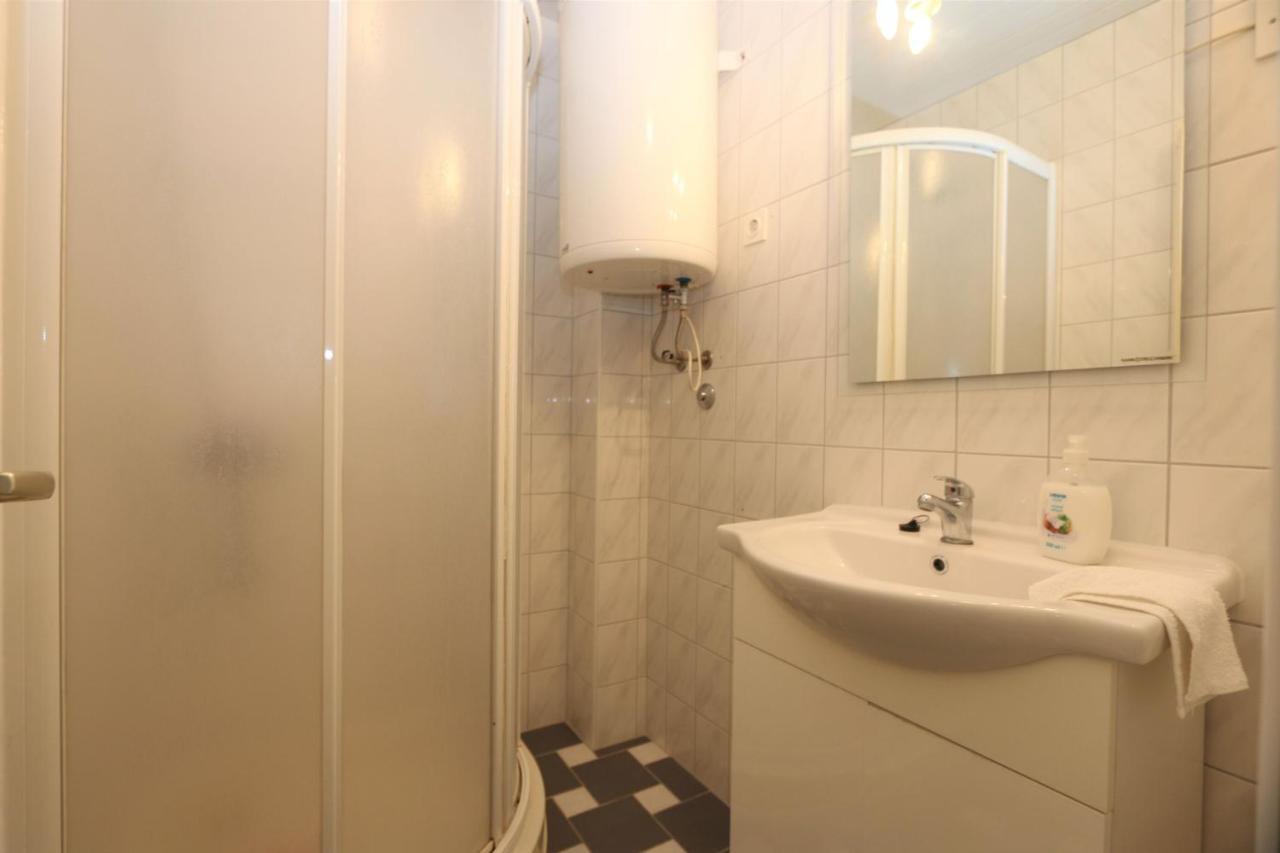 שילו Apartments Nadenic מראה חיצוני תמונה