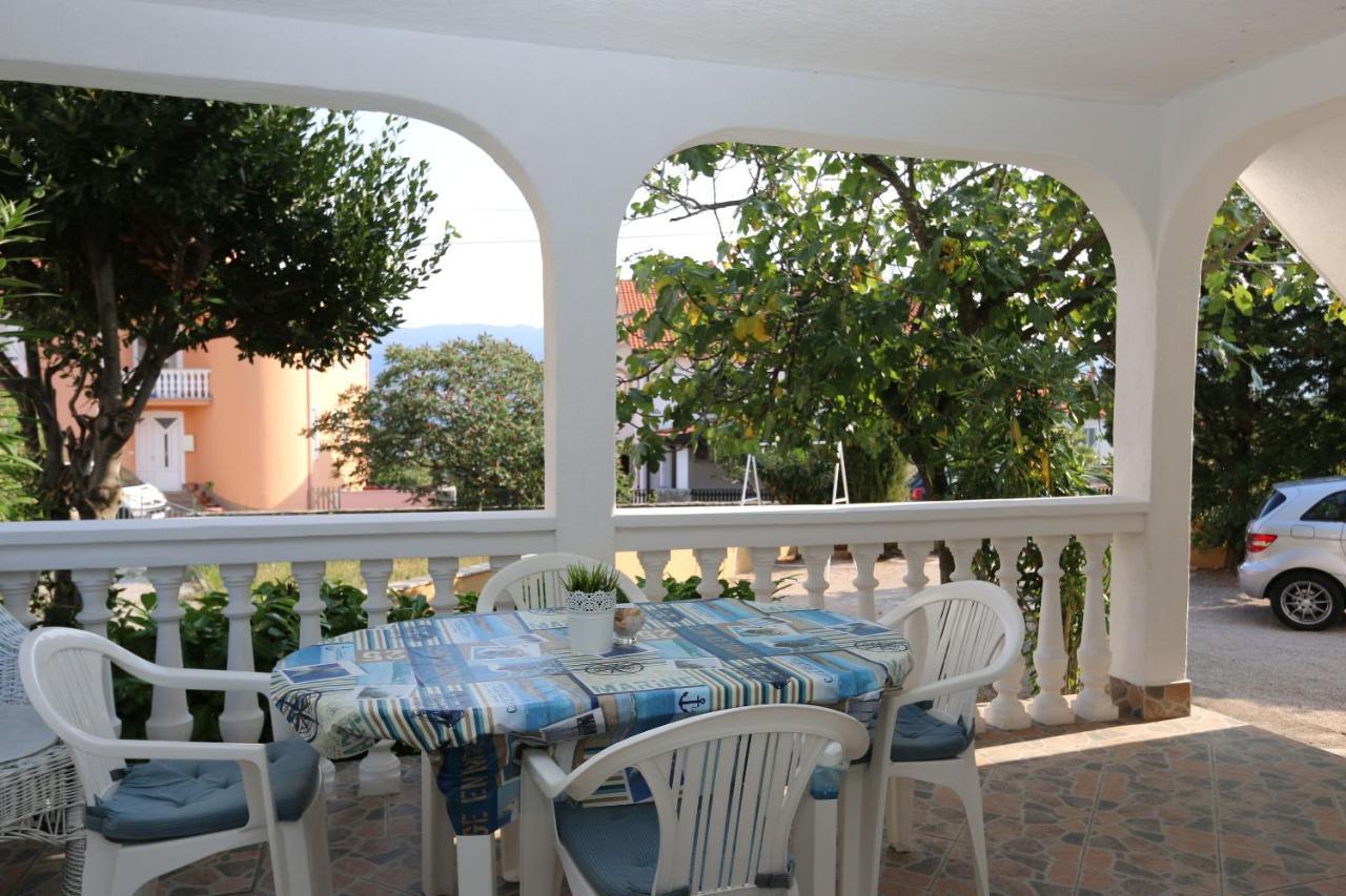 שילו Apartments Nadenic מראה חיצוני תמונה