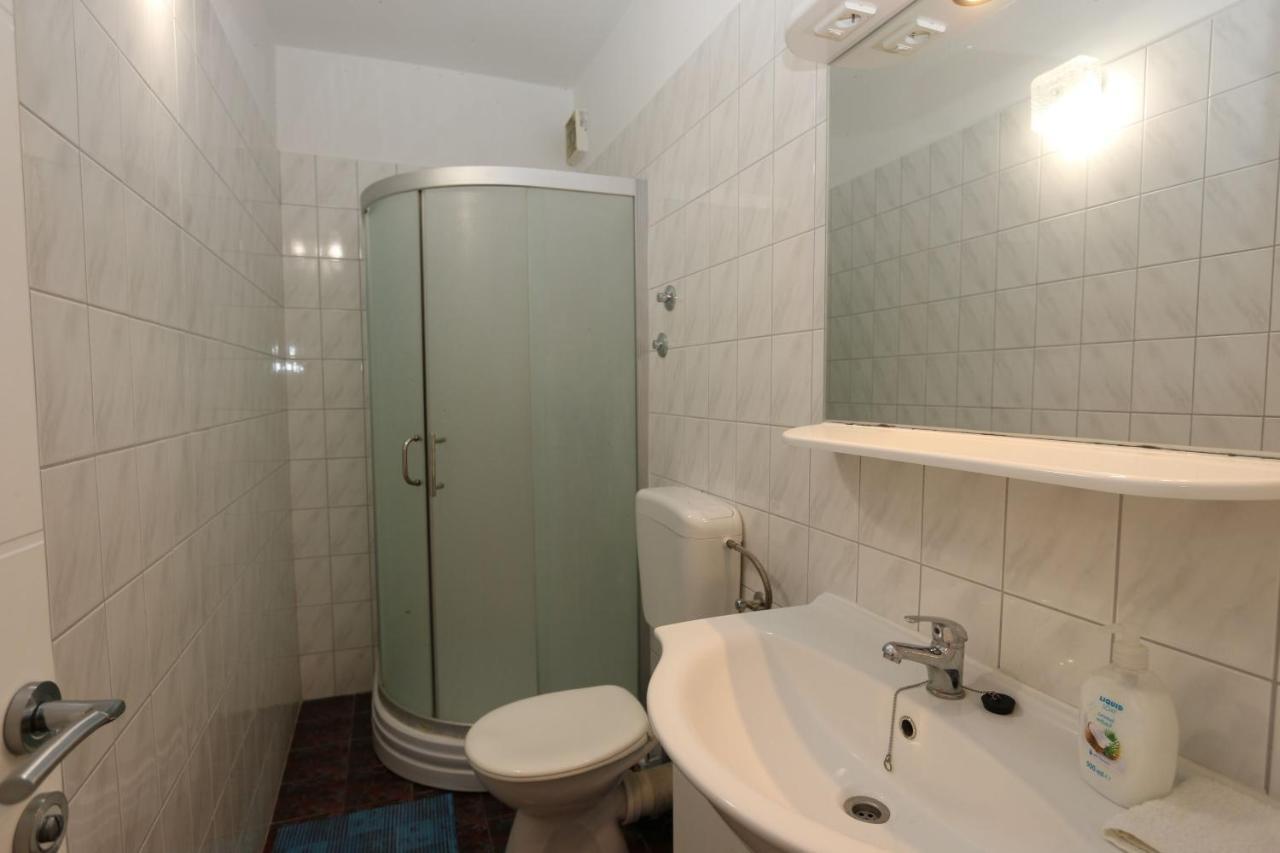 שילו Apartments Nadenic מראה חיצוני תמונה