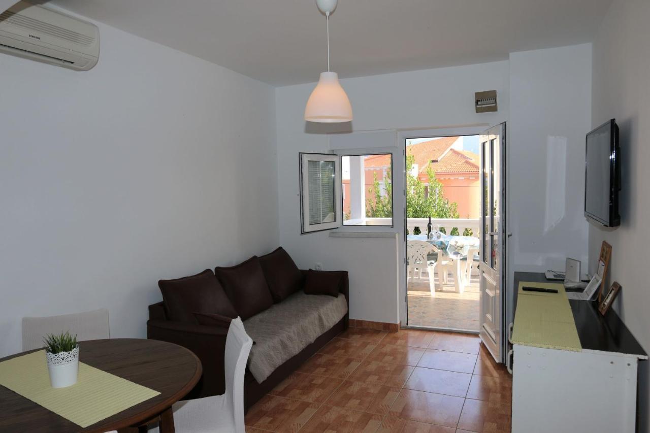 שילו Apartments Nadenic מראה חיצוני תמונה